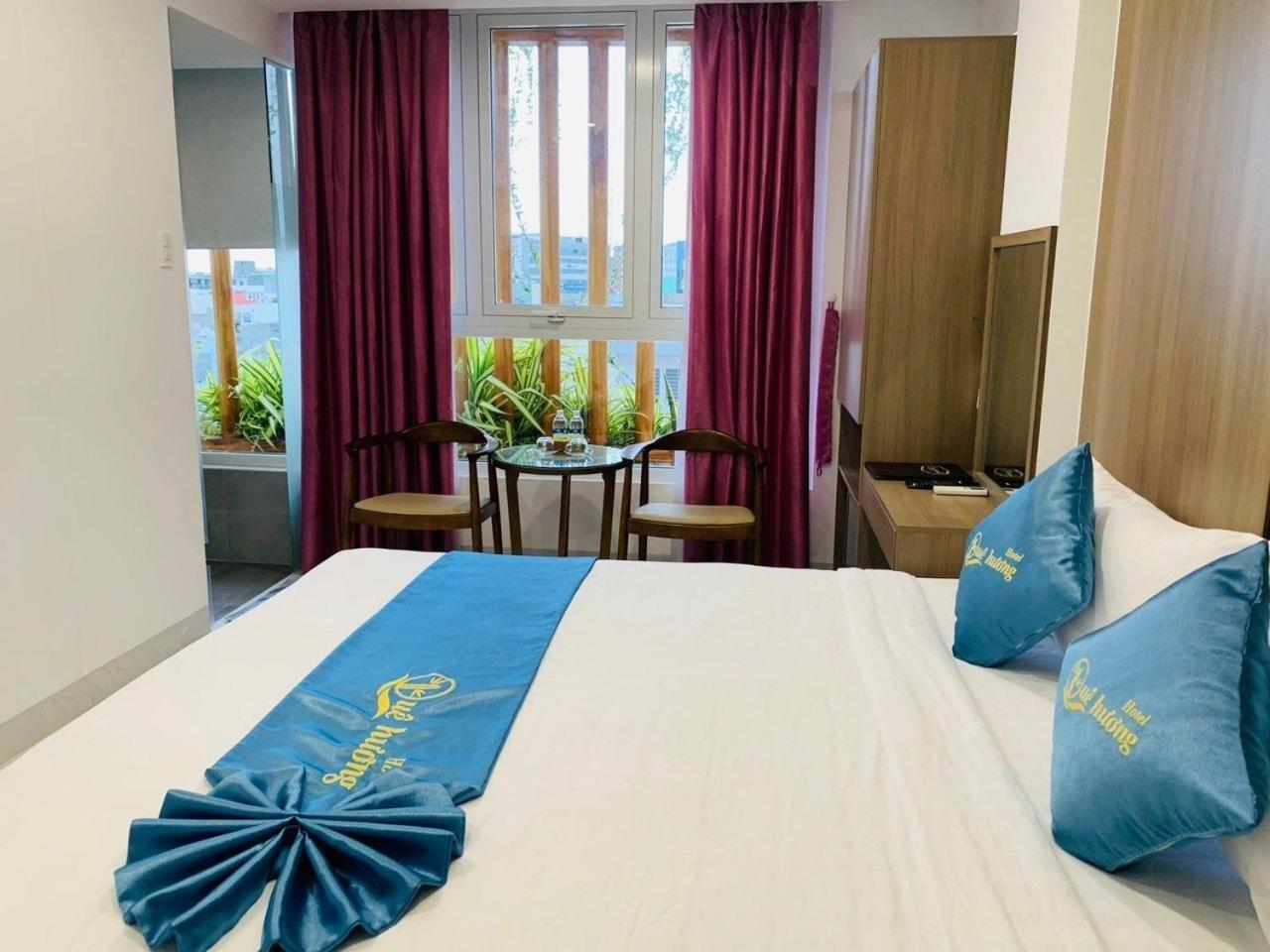 Que Huong Hotel Quy Nhon Exterior foto
